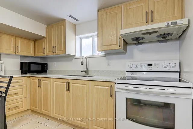 Additional image 27 of 52 Baylawn Dr