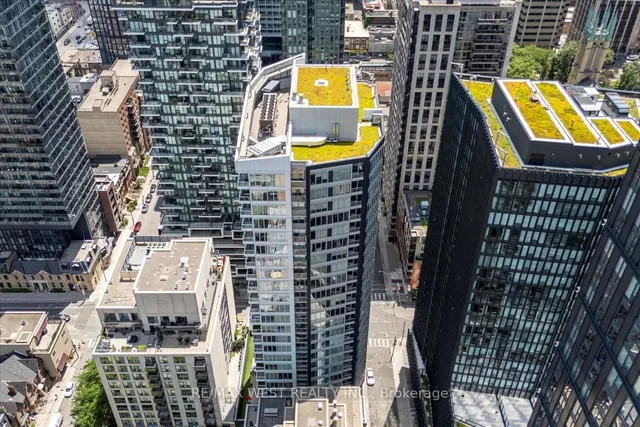 Additional image 31 of 68 Shuter St Unit 2307