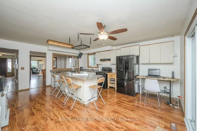 Additional image 8 of 687 Penny Lane