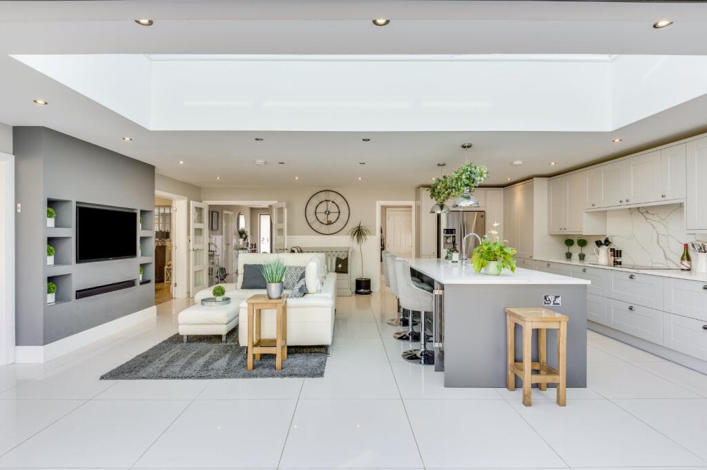 Additional image 5 of Marlborough Close, Oaklands, Welwyn, Hertfordshire, AL6