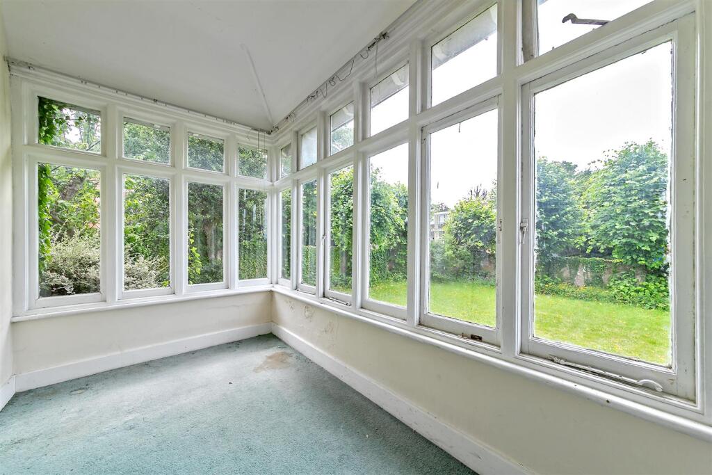 Additional image 12 of Ridgmont Road, St Albans