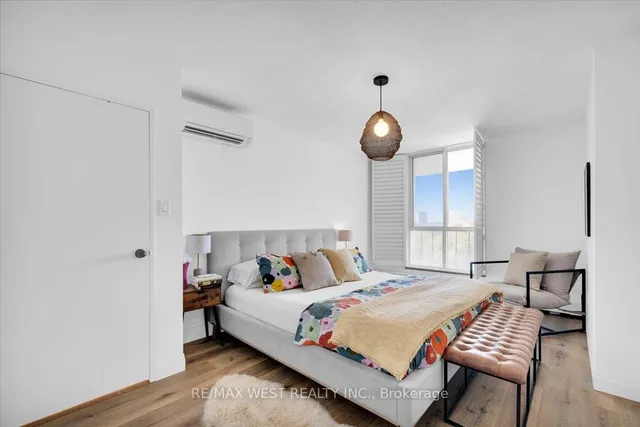 Additional image 14 of 35 Ormskirk Ave Unit 501