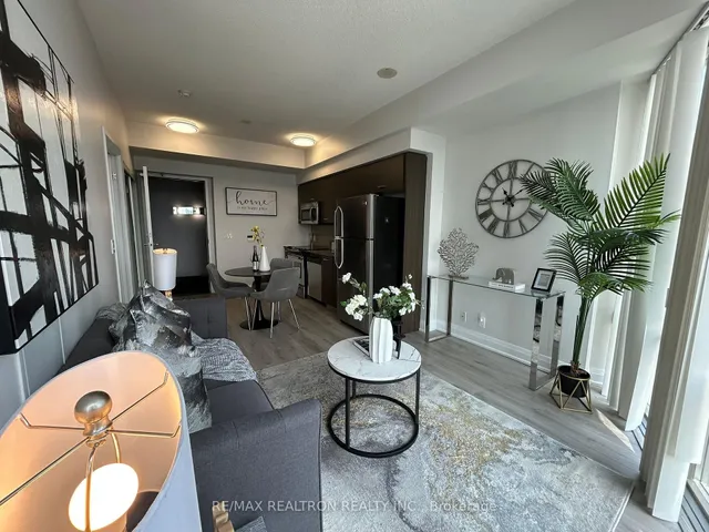 Additional image 5 of 832 Bay St Unit 4109