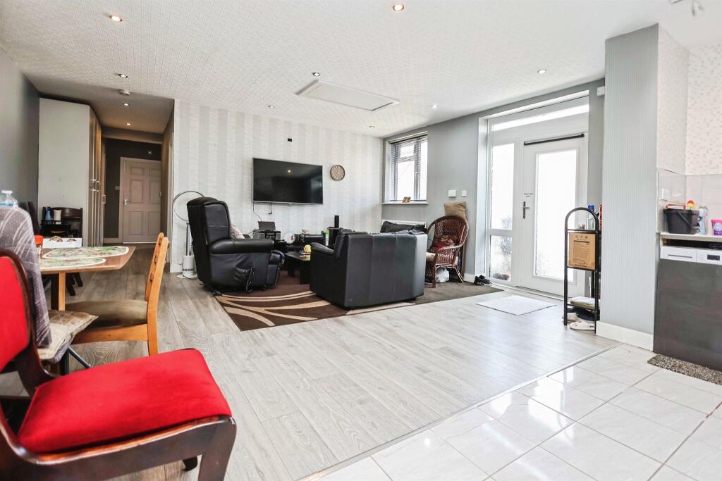 Additional image 6 of Wood End Lane, Birmingham