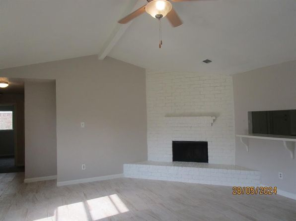 12515 Cooperstown Dr, Houston, TX 77089