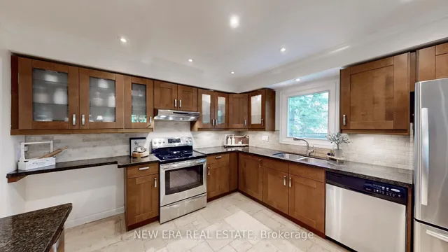 Additional image 22 of 1418 Jefferson Cres