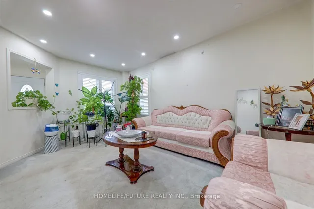 Additional image 14 of 10 Hania Terr