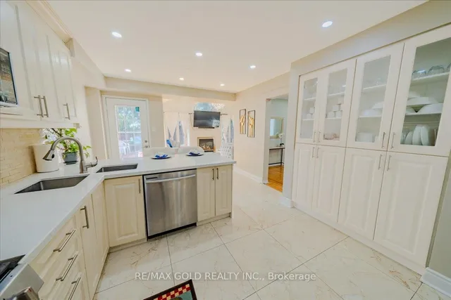 Additional image 17 of 21 Townley Cres
