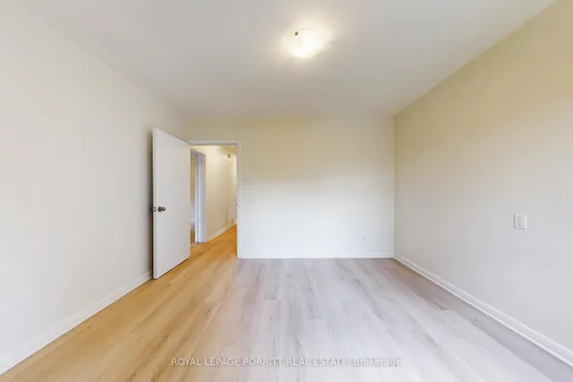 Additional image 18 of 126 A Sixteenth St