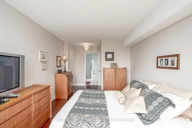 Additional image 29 of 1276 Maple Crossing Blvd Unit 612