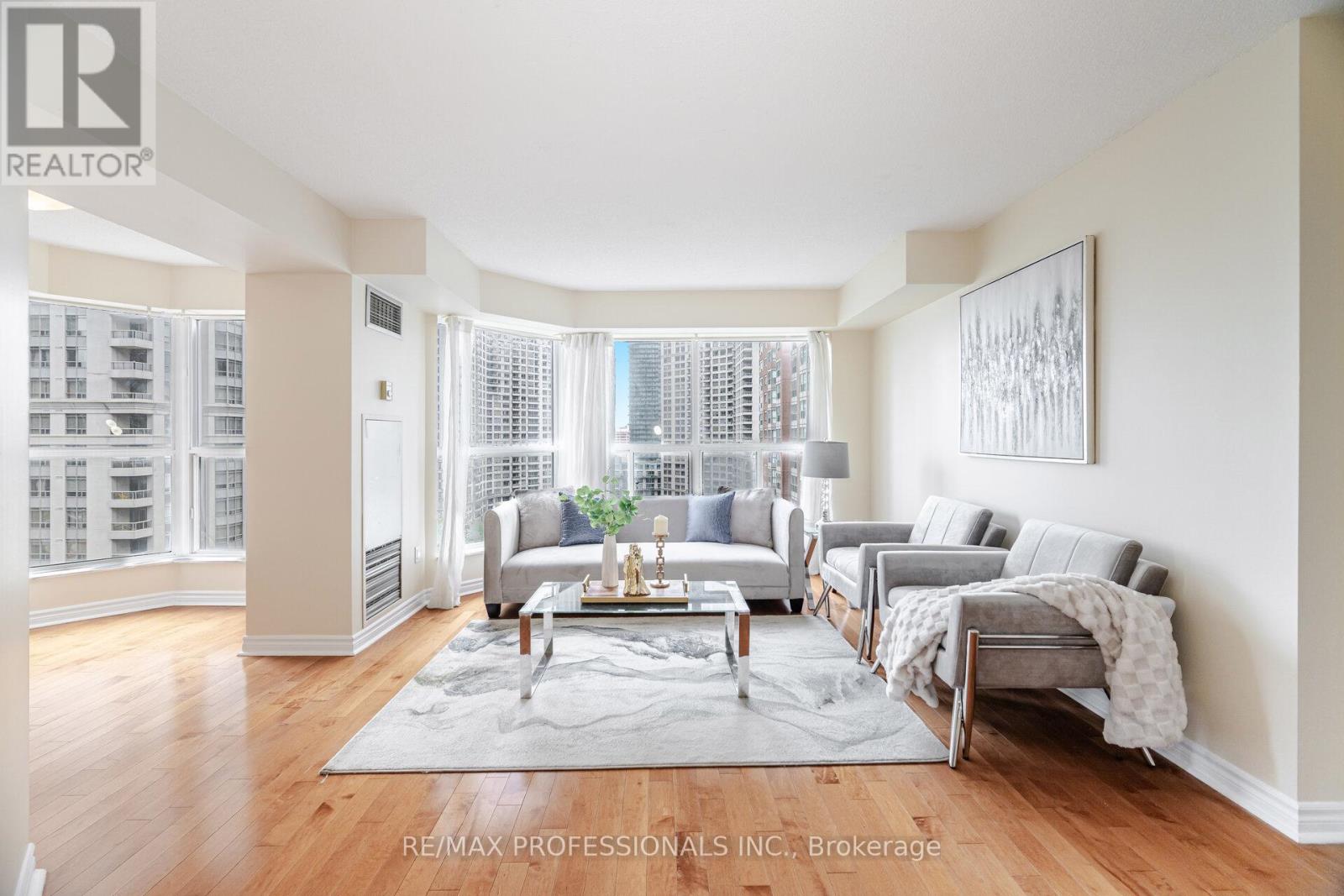 1606 - 335 WEBB DRIVE|Mississauga (City Centre), Ontario L5B3Z9