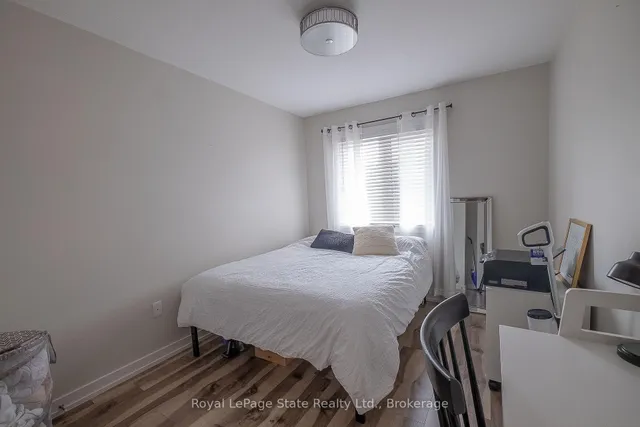 Additional image 15 of 590 North Service Rd Unit 127