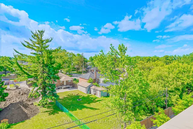 Additional image 3 of 871 Sheppard Ave Unit 29