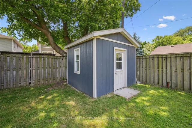 Additional image 3 of 4 Rembe Ave