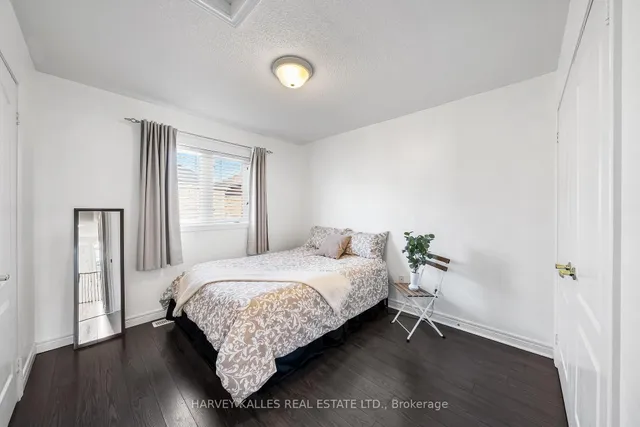 Additional image 28 of 36 Boundbrook Dr