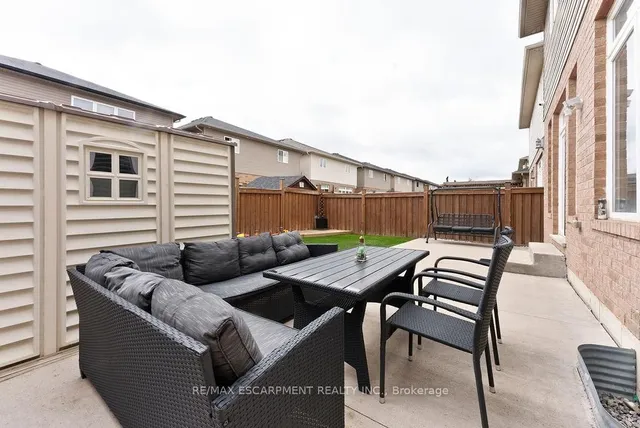 Additional image 41 of 67 Bellroyal Cres