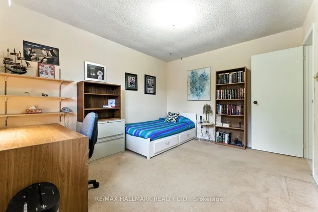 Additional image 24 of 23 Blue Anchor Tr