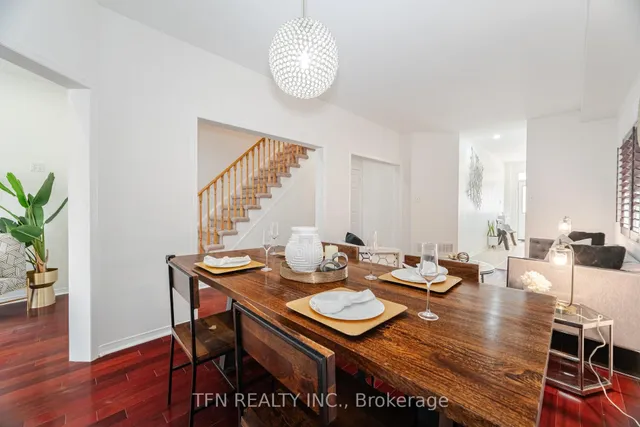 Additional image 30 of 51 Portrush Tr