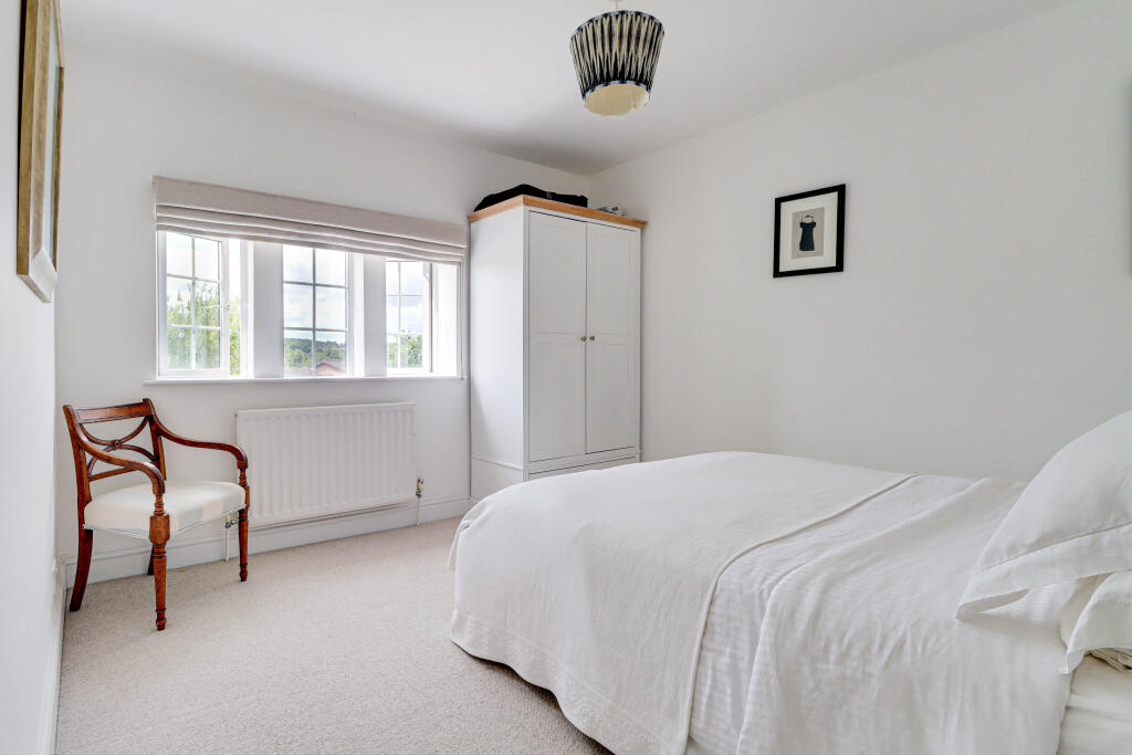 Additional image 13 of Barnfield Road, Harpenden, Hertfordshire, AL5