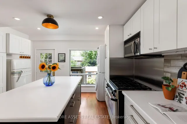 Additional image 12 of 21 West Lynn Ave