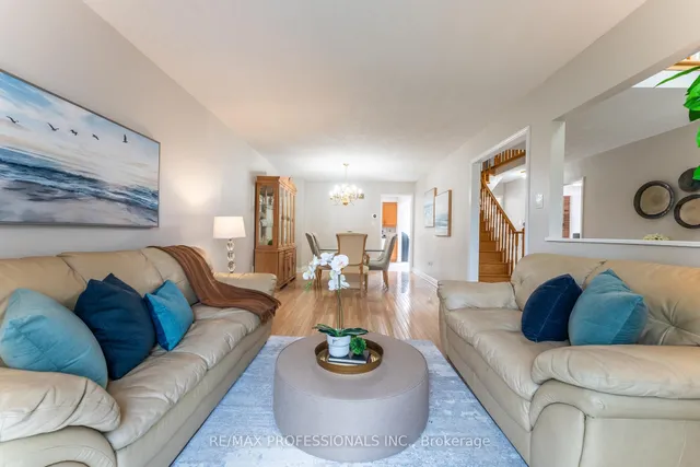 Additional image 8 of 17 Lavery Tr