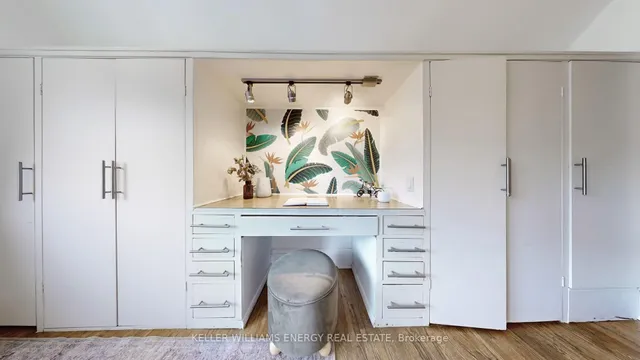 Additional image 24 of 511 Perth Ave