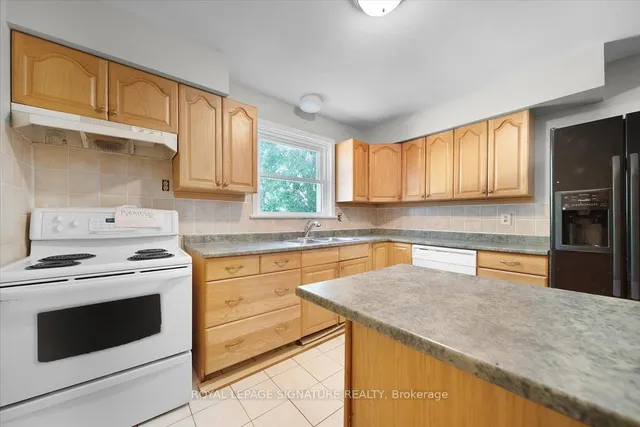 Additional image 8 of 147 Underhill Dr