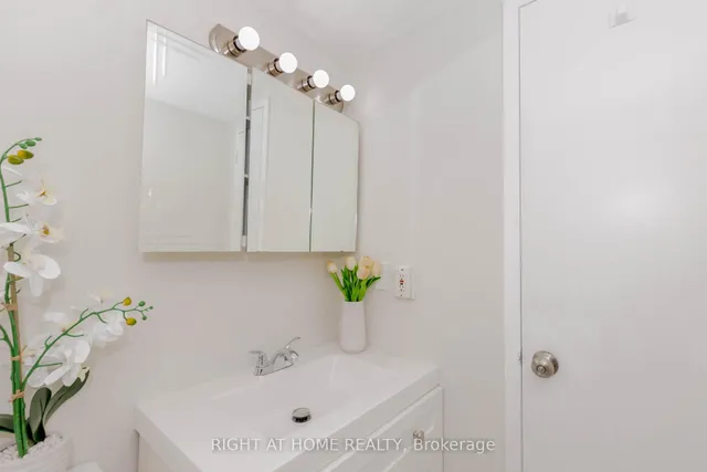 Additional image 39 of 3311 Kingston Rd Unit 707