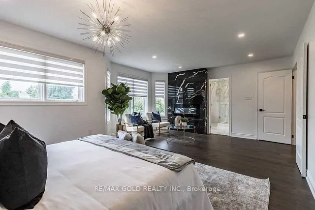 房产图片 14 - 30 Deerglen Dr