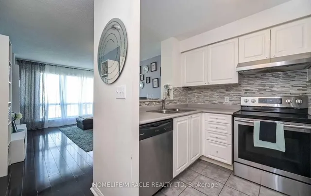 Additional image 4 of 11 Lee Centre Dr Unit 2305