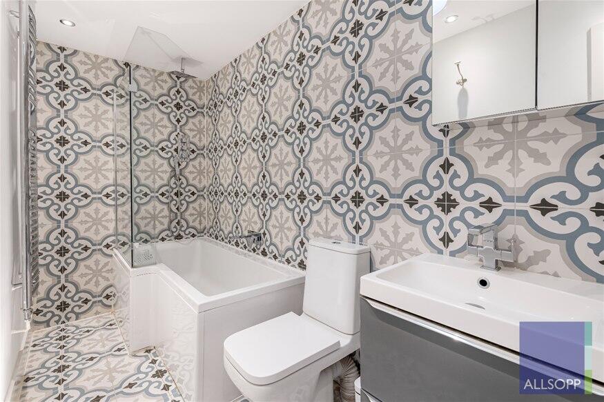 Additional image 10 of Wroxham Way, Harpenden, AL5