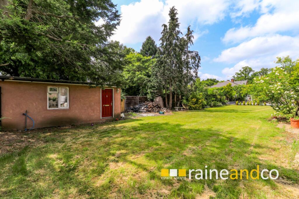 Additional image 40 of St Albans Road West, Hatfield
