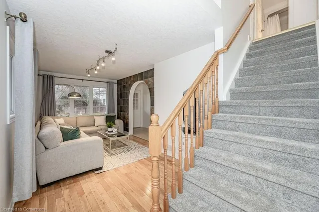 Additional image 19 of 61 Schueller St