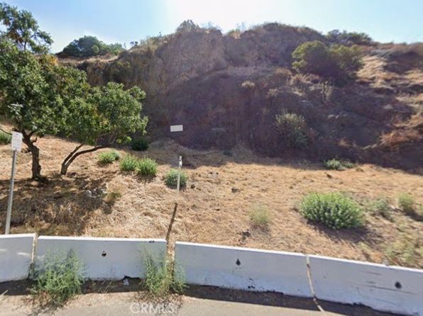 2354 Holly Dr #27, Los Angeles, CA 90068