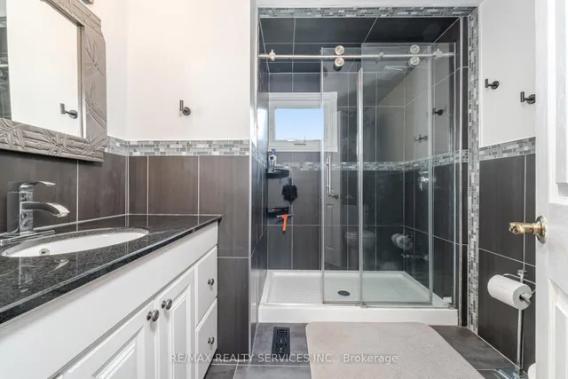 Additional image 35 of 19 Jasper Cres