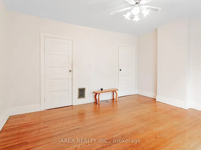 Additional image 16 of 50 Mackenzie Cres