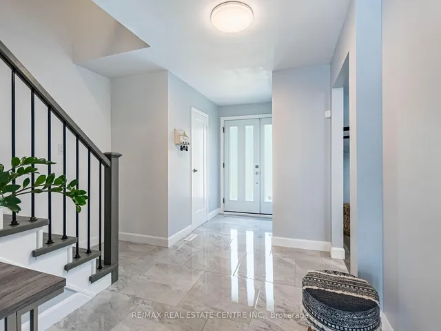 Additional image 7 of 52 Mozart Cres