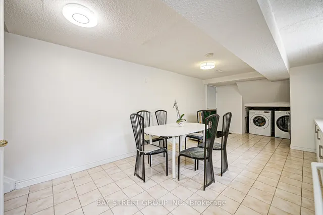 Additional image 32 of 64 Rakewood Cres