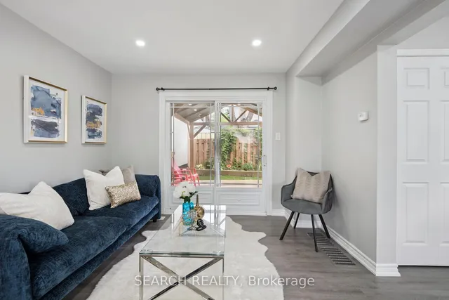 Additional image 7 of 15 Hector Crt
