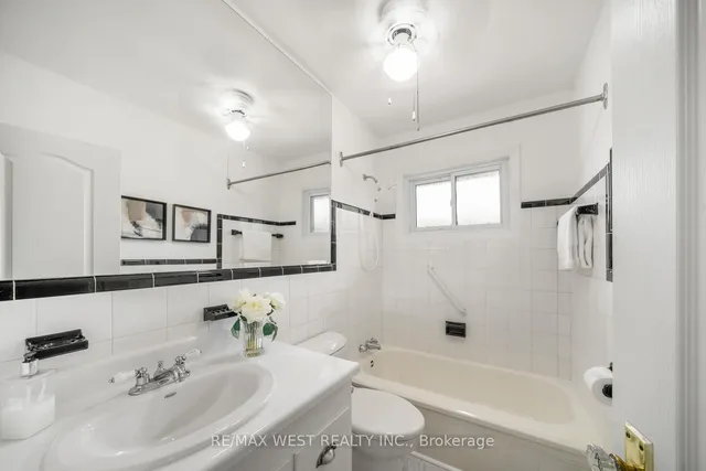 Additional image 24 of 169 Thistle Down Blvd