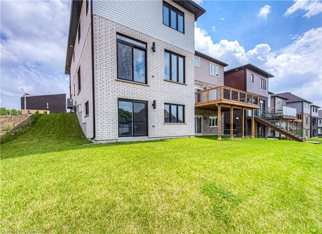 房产图片 44 - 719 Benninger Dr