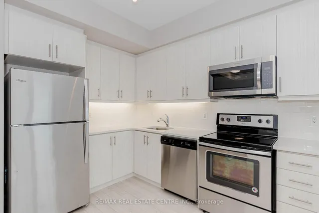 Additional image 18 of 15 Zorra St Unit 506