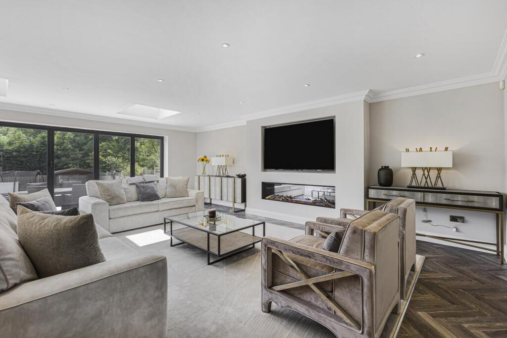 Additional image 9 of The Grove, Brookmans Park , Herts