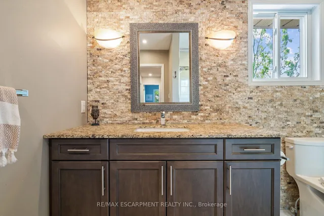 Additional image 26 of 1231 Blanshard Dr