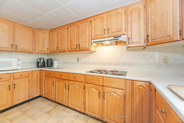 Additional image 17 of 106 Kenpark Ave