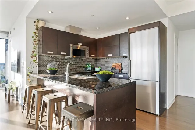 Additional image 13 of 88 Park Lawn Rd Unit 2116