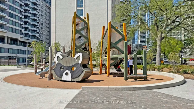 Additional image 9 of 50 Dunfield Ave Unit 3413