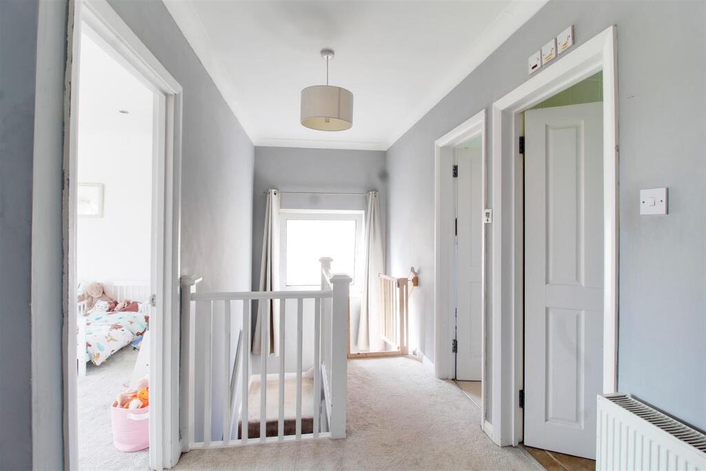 Additional image 17 of Mymms Drive, Brookmans Park