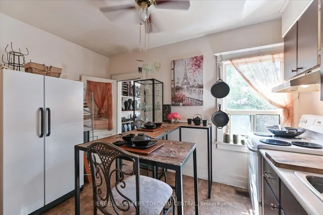 Additional image 24 of 384 Margueretta St