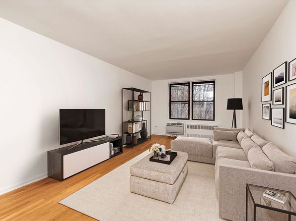 35-20 Leverich St, Jackson Heights, NY